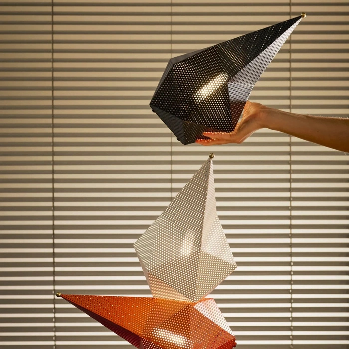 Lampa stołowa Gubi Coppia designerska rzeźbiarska E14