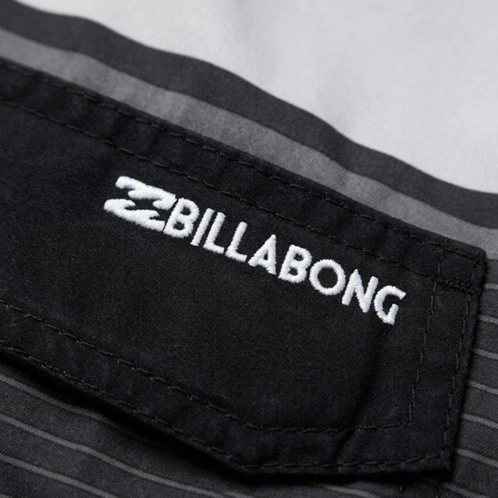 Spodenki kąpielowe chłopięce Billabong Slice szare w paski r. 164