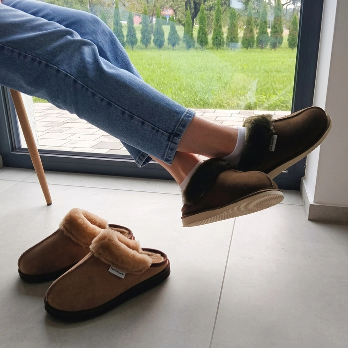 Kapcie damskie IRE SHOES ze skóry owczej naturalny kożuch futro ciepłe ręcznie szyte r. 41